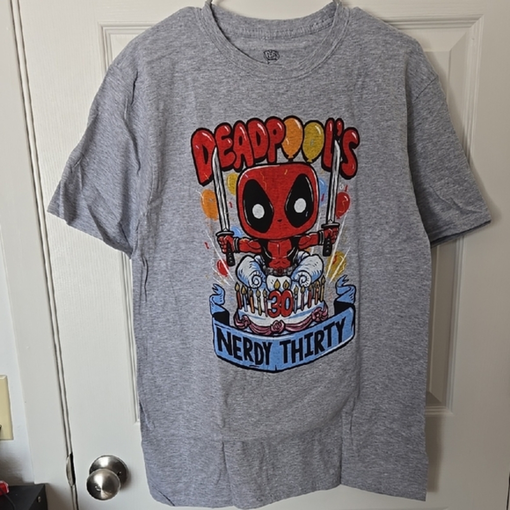 Marvel Deadpool Gray Short Sleeve Tee